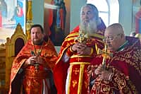 Глава Чувашской митрополии Высокопреосвященнейший Варнава митрополит Чебоксарский и Чувашский совершил Божественную литургию в храме святителя Николая города Канаш (фото №6).