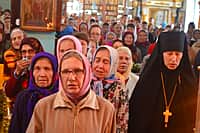 Глава Чувашской митрополии Высокопреосвященнейший Варнава митрополит Чебоксарский и Чувашский совершил Божественную литургию в храме святителя Николая города Канаш (фото №7).