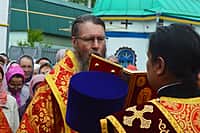 Глава Чувашской митрополии Высокопреосвященнейший Варнава митрополит Чебоксарский и Чувашский совершил Божественную литургию в храме святителя Николая города Канаш (фото №8).