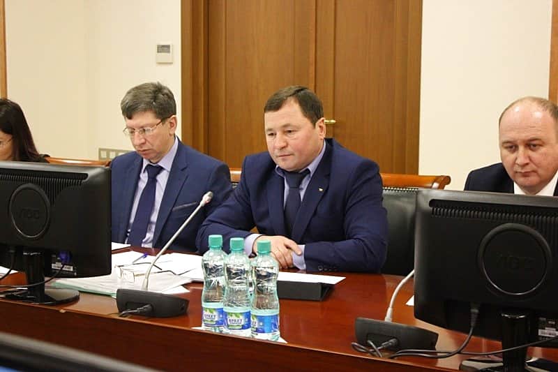 Глава Республики и руководство г. Канаш обсудили итоги работы за 2015 год и планы на 2016 год.