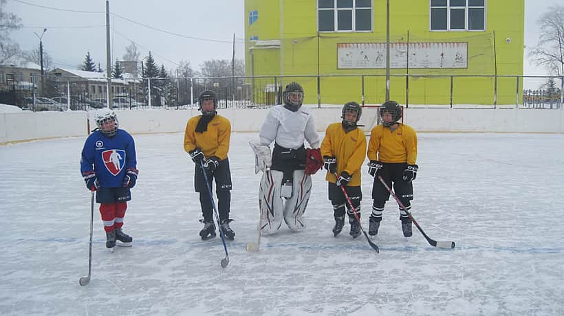 Город Канаш принял игры I этапа соревнований в средней группе юных хоккеистов клуба «Золотая шайба».