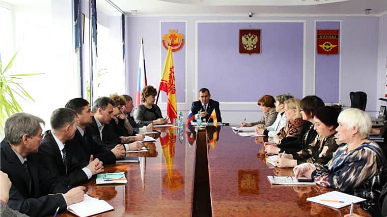 Город Канаш с рабочим визитом посетил министр образования и молодежной политики Чувашской Республики В.Н. Иванов.