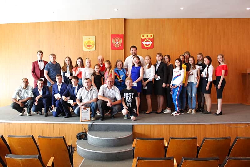 В городе Канаш состоялась торжественная встреча, посвященная Всероссийскому Дню Физкультурника, с вручением знаков отличия ВФСК «Готов к труду и обороне».