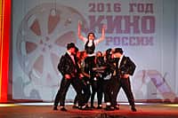 В городе Канаш состоялось открытие Года российского кино и Года человека труда (фото №27).