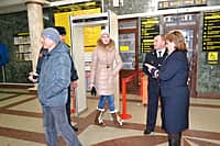 В городе Канаш на железнодорожном вокзале проведен День пассажира (фото №11).