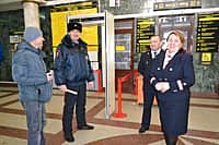В городе Канаш на железнодорожном вокзале проведен День пассажира (фото №12).
