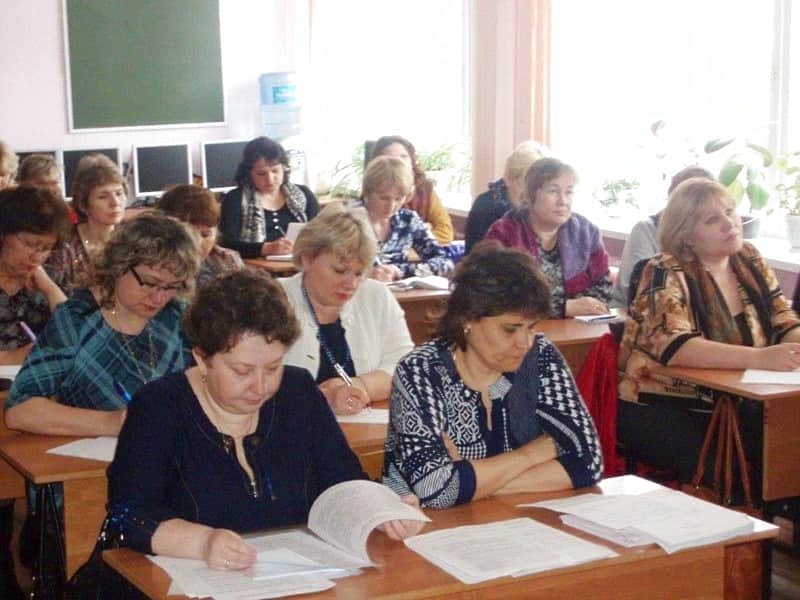 В городе Канаше на базе школы №8 был проведен инструктивный семинар по вопросам подготовки к проведению Всероссийских проверочных работ в 4 классах (ВПР).