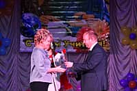 В городе Канаше торжественно отметили День учителя (фото №17).