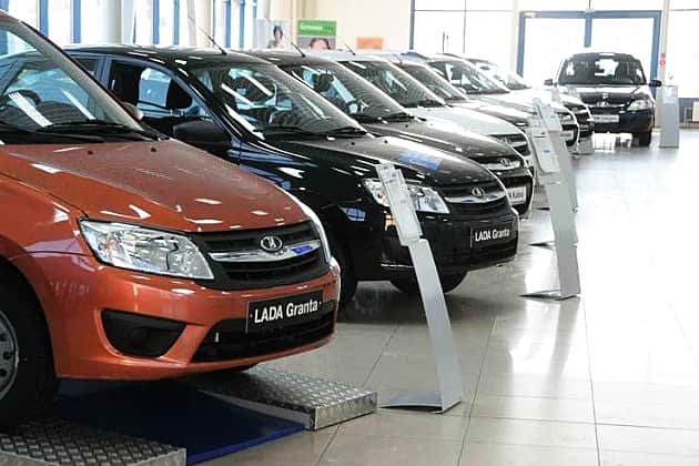 Господдержка автопрома позволит увеличить продажи на 300 тысяч автомобилей в 2015 году.