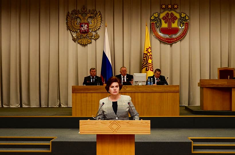 Госсовет Чувашии одобрил прожиточный минимум пенсионера на 2016 год и новую форму предоставления мер соцподдержки по оплате ЖКУ.