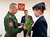 Церемония передачи государственных наград семьям участников СВО состоялась в администрации Канашского МО (фото №2).