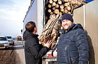 В очередной раз состоялась отправка фуры с лесом в Чувашский полк. (фото №4).