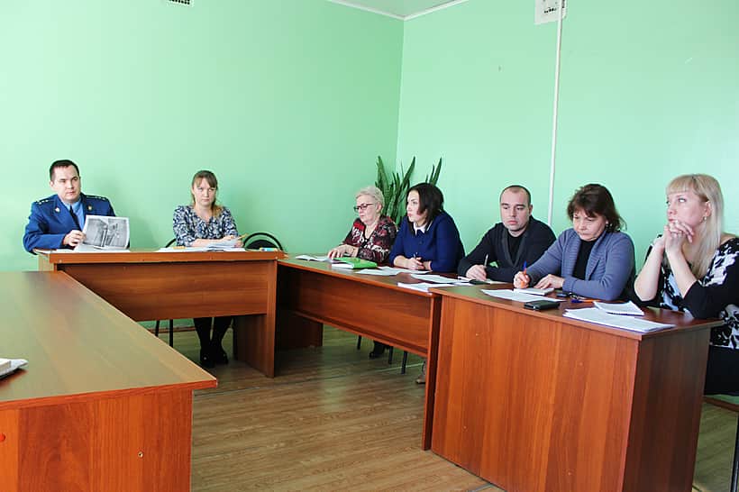 В ходе заседания Комиссии по делам несовершеннолетних было рассмотрено 20 административных дел.