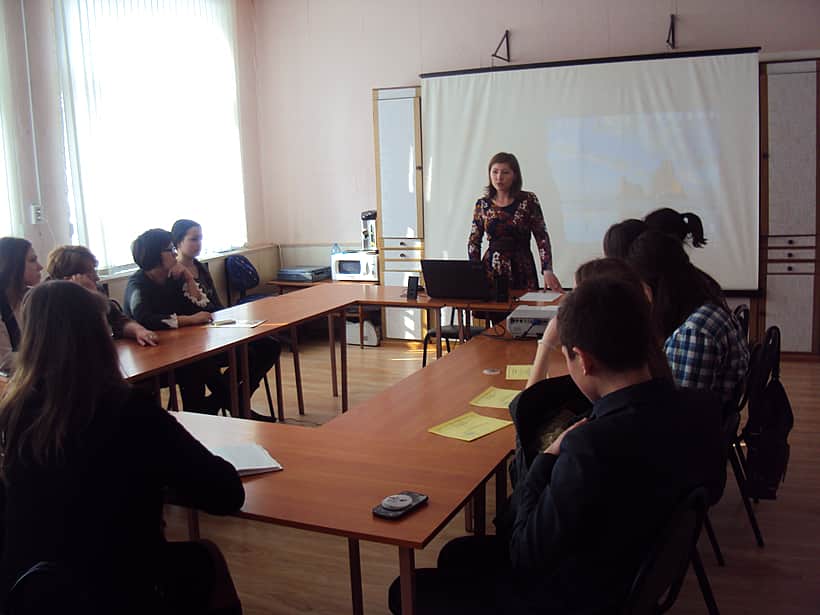 г. Канаш: Члены Школы актива «Лидер» готовятся к ежегодному республиканскому конкурсу «Моя инициатива».