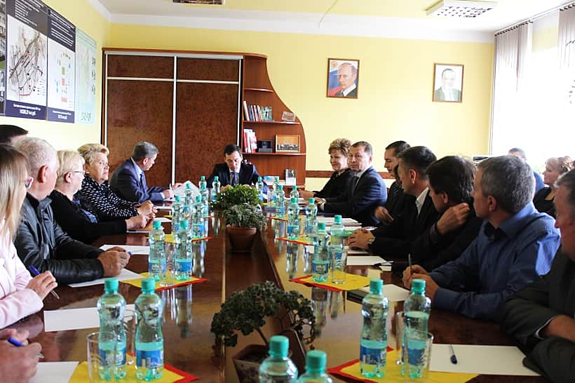 г. Канаш: Председатель Кабинета Министров Чувашской Республики встретился с городскими предпринимателями и руководителями предприятий и организаций.