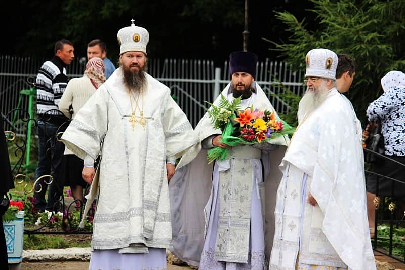 В Канаше храм-часовня святых благоверных князей Петра и Февронии Муромских распахнул свои врата.