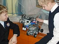 В Канаше открыт отдел молодежного инновационного творчества (фото №15).