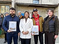 На ул. Кооперативная, д. 2 в Канаше состоялось торжественное открытие современной детской площадки (фото №2).