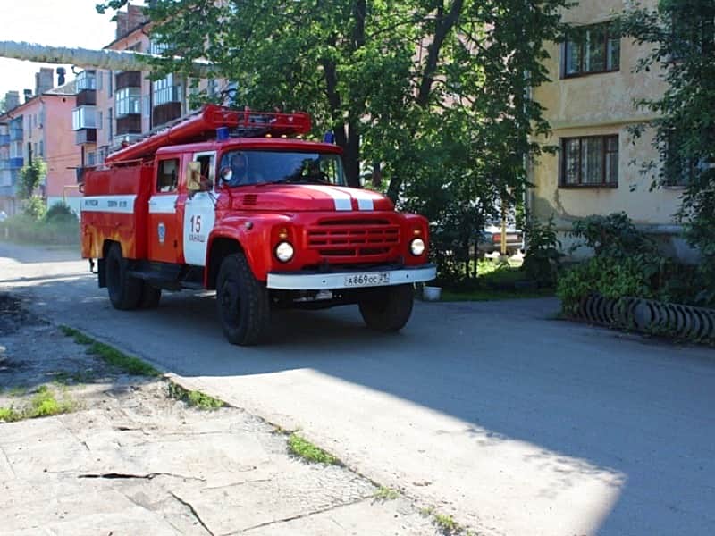 В Канаше при пожаре в пятиэтажке погиб мужчина.