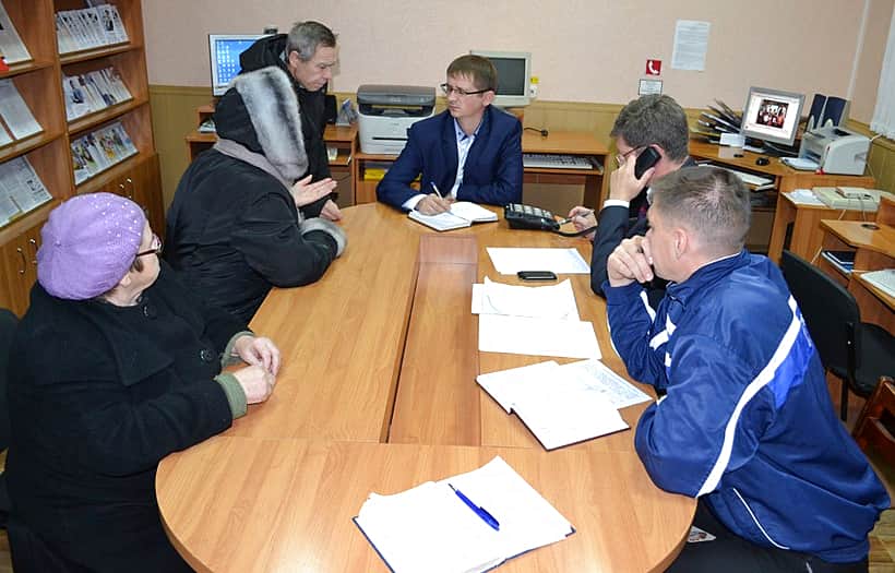 В Канаше прошла "Прямая линия" по теме "Жилищно-коммунальные услуги: в вопросах и ответах".