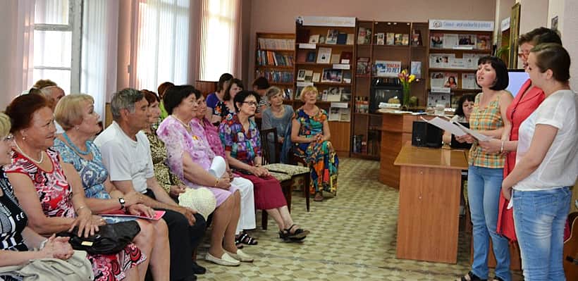 В Канаше прошло очередное заседание литературного клуба "Родник".