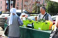 В Канаше прошло торжественное открытие ярмарки сельскохозяйственной продукции "Дары осени-2015" (фото №9).