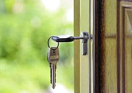 В Канаше сироте дали квартиру после вмешательства прокуратуры.