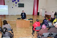 В Канаше стартовал цикл встреч главы администрации города В.В. Софронова с населением (фото №1).