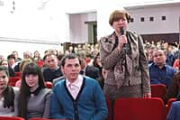 В Канаше с участием Председателя Кабинета Министров Чувашии Моторина И.Б. состоялось совещание по итогам социально-экономического развития города Канаша за 2015 год (фото №33).