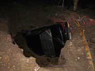 В Канаше устанавливаются обстоятельства смерти двух человек, которые захлебнулись в воде в яме, куда провалились на автомобиле.