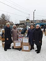 Канашская детская музыкальная школа приняла участие в акции по сбору гуманитарной помощи для участников СВО (фото №1).