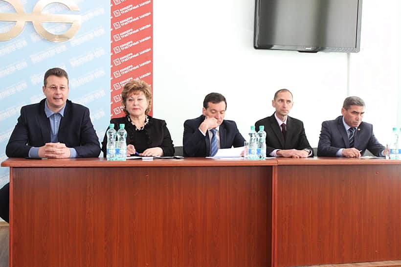 Канашский ЗАО "Промтрактор-Вагон" с рабочим визитом посетил Иван Моторин.