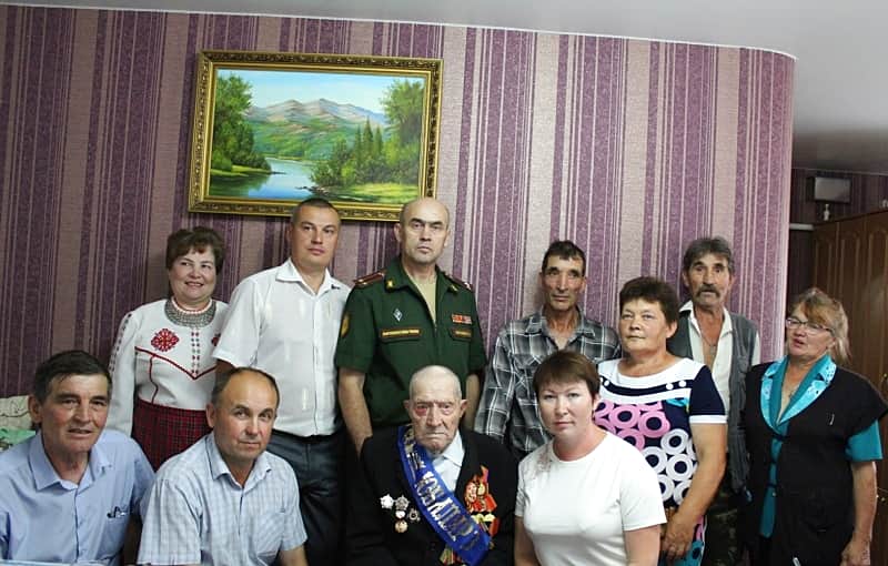 Канашский район: в кругу родных, односельчан и гостей встретил свое 100-летие участник Великой Отечественной войны Егоров Евдоким Егорович.