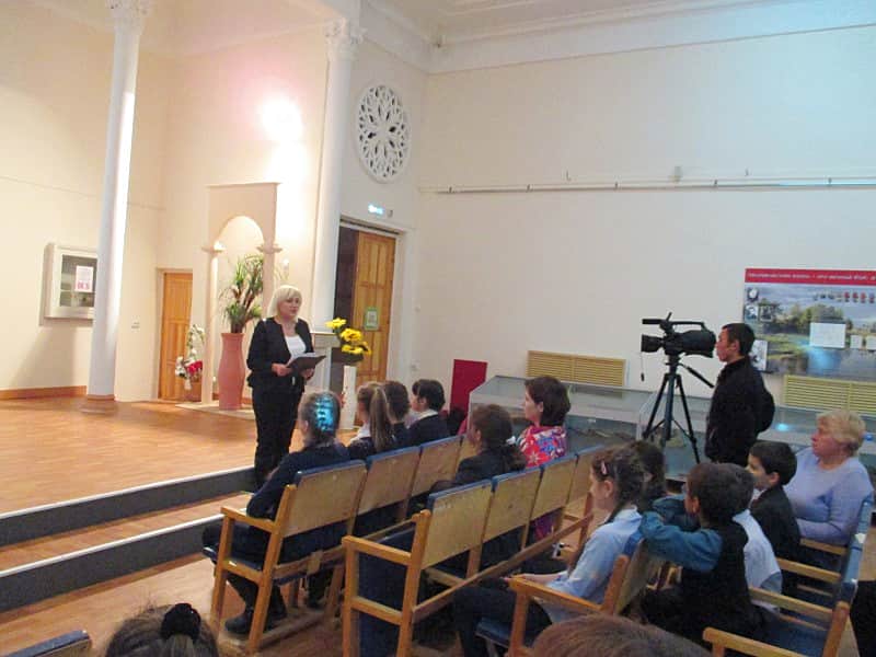 В Канашском краеведческом музее побывали воспитанники клуба "Подросток" Дома детского творчества.