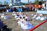 В Канашском районе в торжествах в честь Дня Победы принимал участие заместитель Председателя Кабинета Министров Республики - министр сельского хозяйства С.В. Павлов (фото №8).