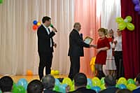 В Канашском районе впервые проведен Новогодний молодежный бал (фото №25).