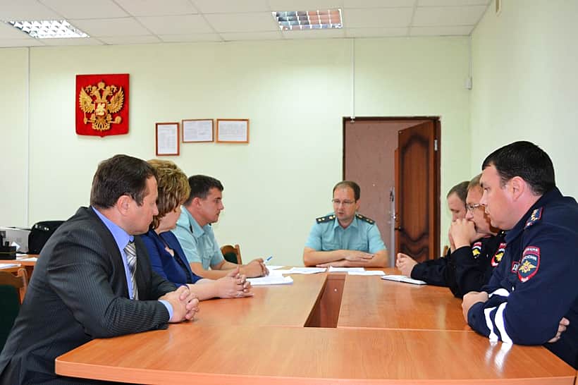 В Канашском районном отделе судебных приставов состоялось представление нового начальника.