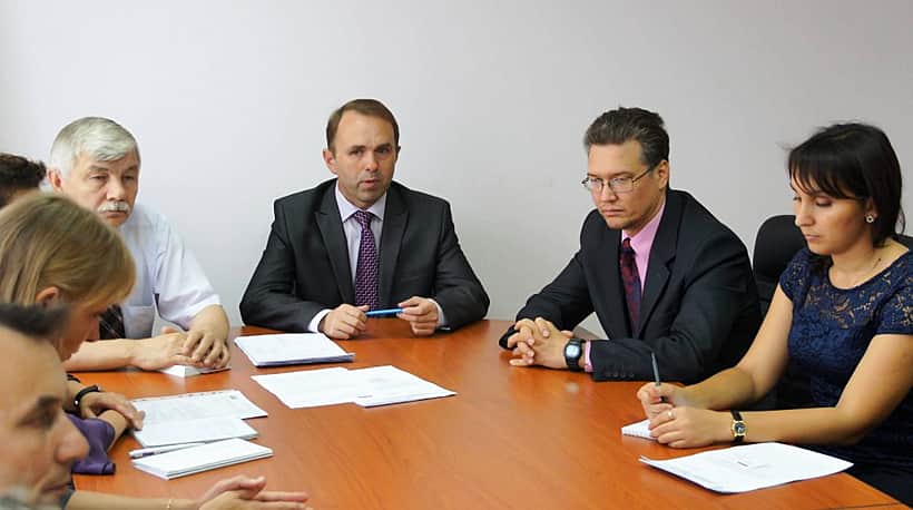 Кандидаты на должность Главы Чувашии распределили бесплатное эфирное время.