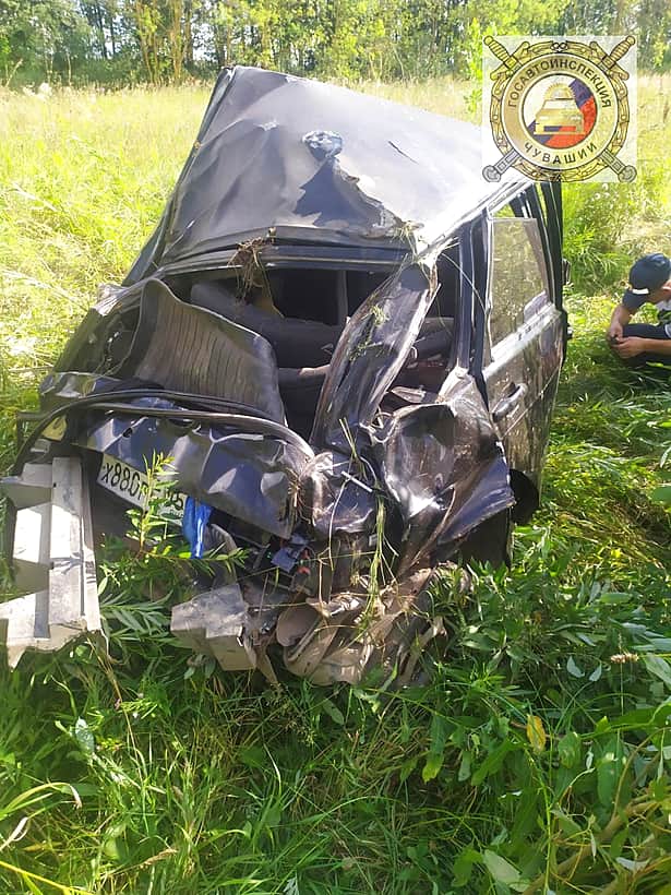 У деревни Кармамеи накануне произошло ДТП. Пострадали 3 человека.