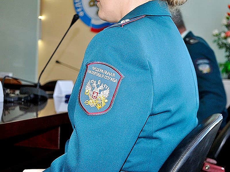 Количество миллионеров в Чувашии за последний год увеличилось в полтора раза. А число тех, кто задекларировал доход свыше 10 млн рублей, выросло почти на четверть.