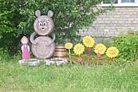 Комиссия осмотрела дворы-участники канашского городского конкурса "Лучший двор - 2016" (фото №27).