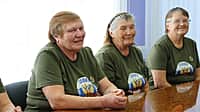 Жители деревни Кошноруй отправили на передовую юбилейную, тысячную маскировочную сеть (фото №2).
