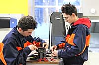 В двадцатке лучших в стране по трудоустройству - два техникума Чувашии (фото №1).