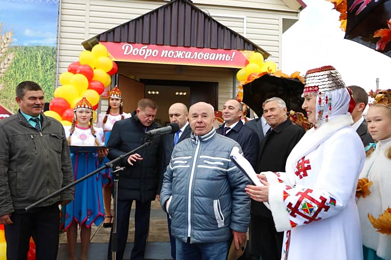 В Малых Кибечах открылся новый Дом культуры.