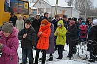 В Мариинско-Посадском районе прошел траурный митинг, посвященный трагедии в Эльбарусовской школе (фото №12).