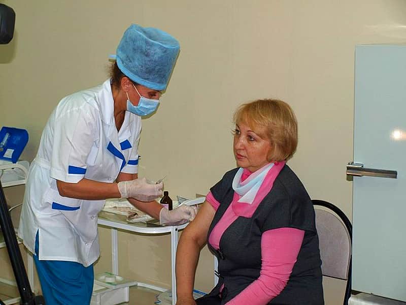 В медучреждения республики поступили первые партии вакцины против гриппа. Началась прививочная кампания.