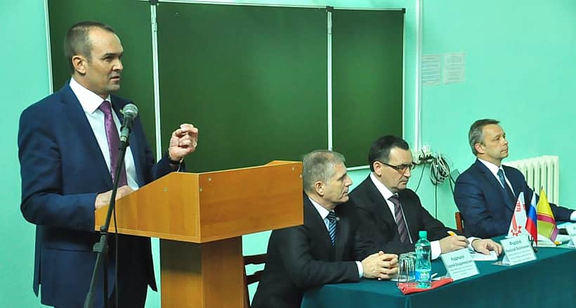 Михаил Игнатьев и Николай Федоров провели встречу со студенческим активом юридического факультета ЧГУ им. И.Н. Ульянова.