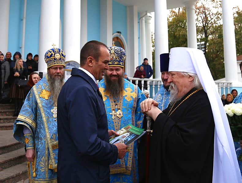 Михаил Игнатьев принял участие в торжественном богослужении в честь праздника Покрова Пресвятой Богородицы.