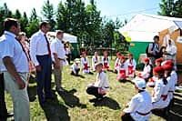 Михаил Игнатьев принял участие в праздновании Дня Республики в Канашском районе (фото №4).