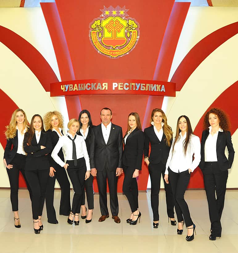 Михаил Игнатьев встретился с участницами женского вокального коллектива Михаила Турецкого SOPRANO.